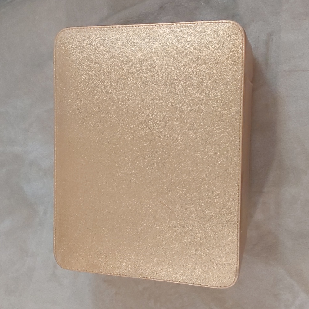 Vintage Gold Estee Lauder Makeup Storage Box Travel Box Red Interior - Picture 9 of 16